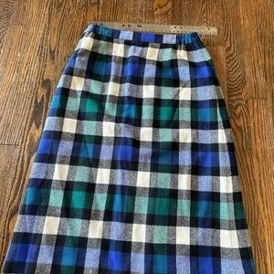 Elegant Plaid Pencil Skirt in Blue and Green